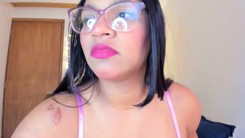 Snapshot of iriss_25 chatting on 02.19.26 iris online show from 02.19.26