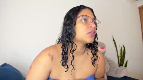 Snapshot of iriss_25 chatting on 02.28.26 iris online show from 02.28.26