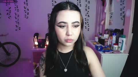 Iris  online show from 01.18.26