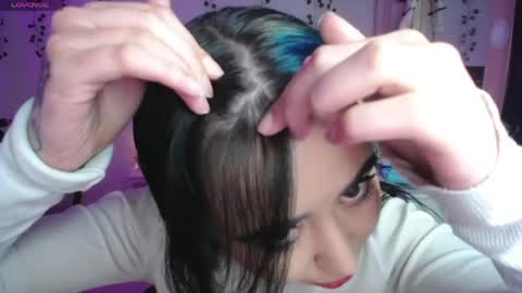 Iris  online show from 04.15.26