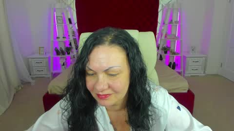 Iris online show from 04.11.26