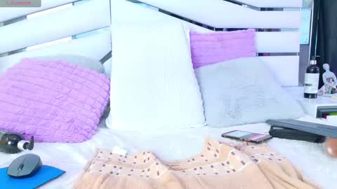 Iris online show from 02.15.25