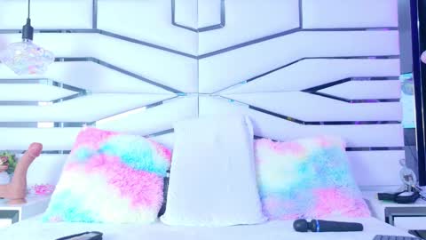 Iris online show from 03.03.25