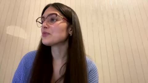 Snapshot of irisss31 chatting on 01.28.25 irisss31 online show from 01.28.25