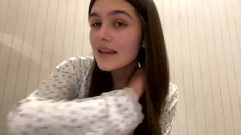 Snapshot of irisss31 chatting on 03.01.25 irisss31 online show from 03.01.25