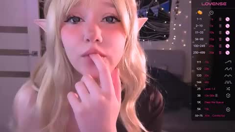 Snapshot of irma_bell chatting on 10.04.25 Irma online show from 10.04.25