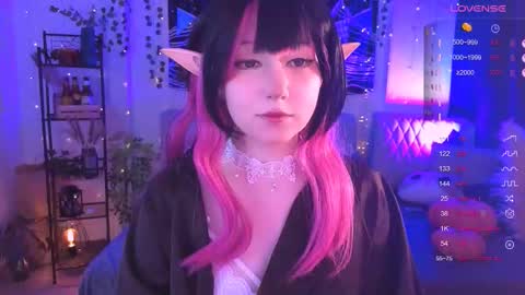 Snapshot of irma_bell chatting on 10.29.25 Irma online show from 10.29.25