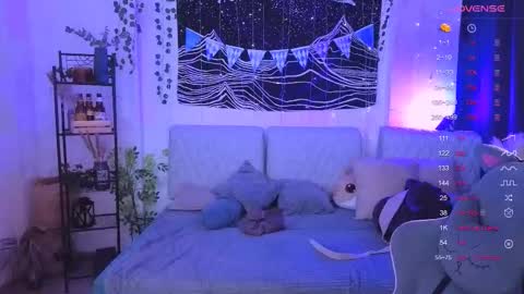 Snapshot of irma_bell chatting on 11.12.25 Irma online show from 11.12.25