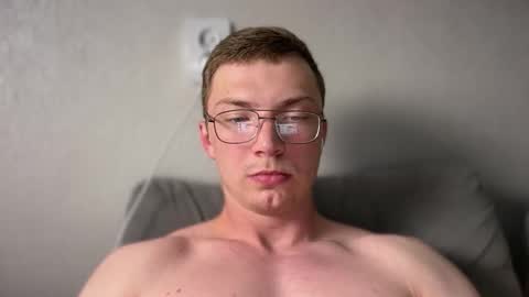 Snapshot of iron__chapman chatting on 09.26.25 Iron online show from 09.26.25