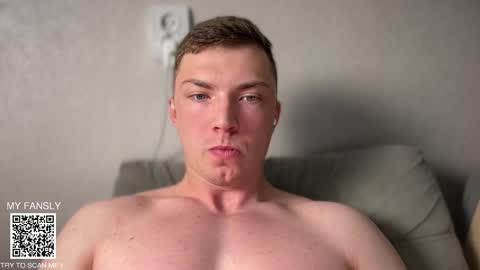 Snapshot of iron__chapman chatting on 10.21.25 Iron online show from 10.21.25