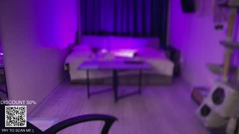 Snapshot of iron__chapman chatting on 11.09.25 Iron online show from 11.09.25