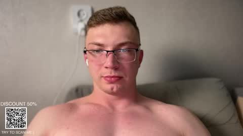 Snapshot of iron__chapman chatting on 11.18.25 Iron online show from 11.18.25