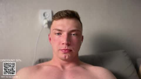 Snapshot of iron__chapman chatting on 11.22.25 Iron online show from 11.22.25