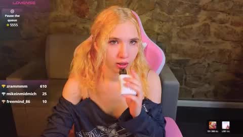 Iron Adele online show from 02.06.26