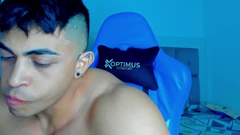 Snapshot of iron_coleman chatting on 02.02.25 Iron online show from 02.02.25