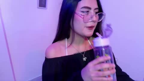 isabela online show from 02.20.26