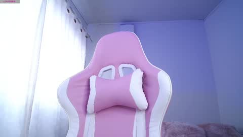 Isabella  online show from 02.21.25