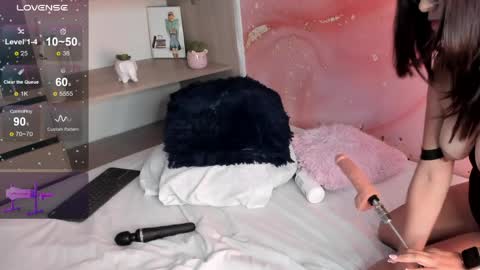 oIssaJonneso online show from 04.10.26