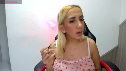 Snapshot of isa_klein chatting on 02.24.26 isa_klein online show from 02.24.26