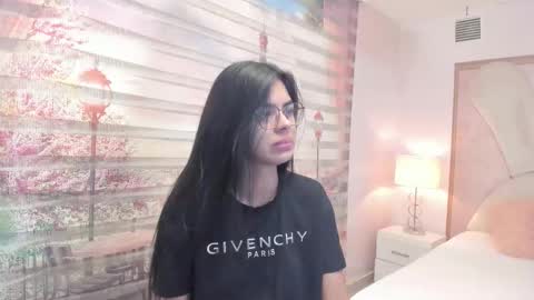    online show from 09.09.25