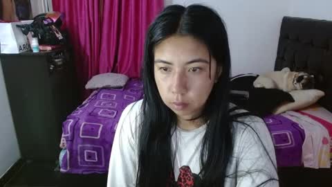 Snapshot of isa_mey chatting on 11.01.25 Isa online show from 11.01.25