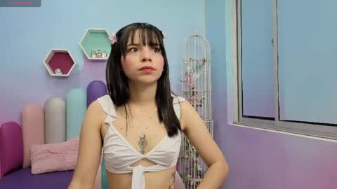 Isaa Skinny  online show from 05.04.26