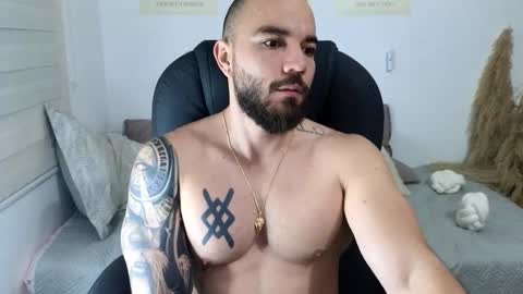 Isaac carter online show from 11.21.25