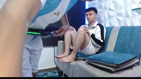 Isaac tan online show from 09.21.25