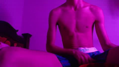 Snapshot of isaaclatino chatting on 12.21.24 isaac online show from 12.21.24