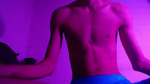 Snapshot of isaaclatino chatting on 01.13.25 isaac online show from 01.13.25