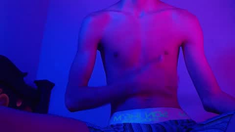 Snapshot of isaaclatino chatting on 01.26.25 isaac online show from 01.26.25