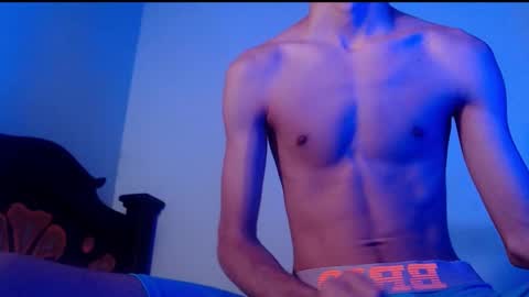 Snapshot of isaaclatino chatting on 02.25.25 isaac online show from 02.25.25