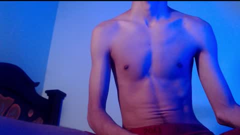 Snapshot of isaaclatino chatting on 02.27.25 isaac online show from 02.27.25