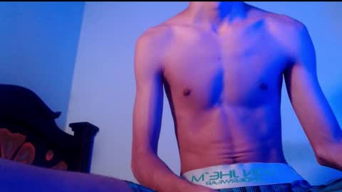 Snapshot of isaaclatino chatting on 02.28.25 isaac online show from 02.28.25