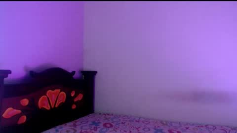 Snapshot of isaaclatino chatting on 03.03.25 isaac online show from 03.03.25