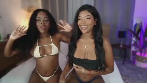 Snapshot of isaacoleman chatting on 10.04.25 Isaa Coleman online show from 10.04.25