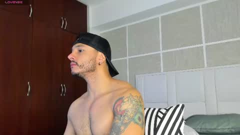 Isaac Surez online show from 07.12.26