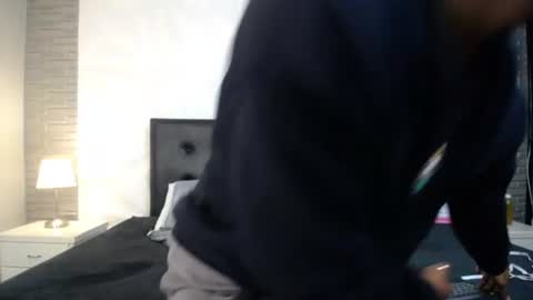 isaak_salomee online show from 06.10.26