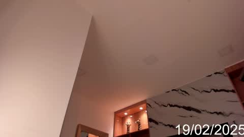 Snapshot of isabel_escorcia chatting on 02.19.25 Isabel online show from 02.19.25