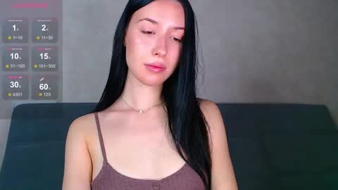 Bella online show from 09.10.25