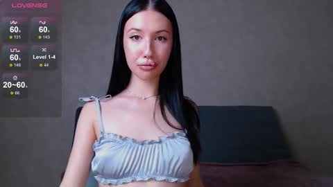 Bella online show from 09.25.25