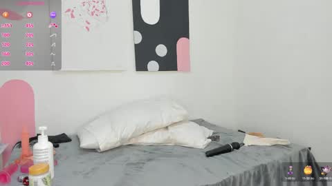 Snapshot of isabel_lamir chatting on 01.22.25 isabella online show from 01.22.25