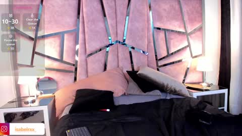 Isabel online show from 12.23.24