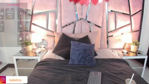 Isabel online show from 02.20.25