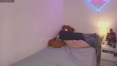 Isabel online show from 12.19.25