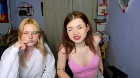 Snapshot of isabel_wave chatting on 04.26.26 isabel online show from 04.26.26