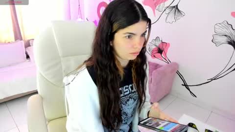 Snapshot of isabela_fiorelli chatting on 06.13.26 isabela_fiorelli online show from 06.13.26