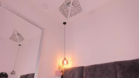 Isabela online show from 10.26.25