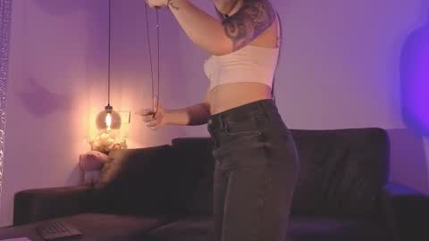 Isabela online show from 03.26.26