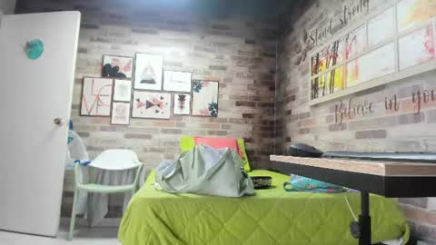 Isabela online show from 06.20.26